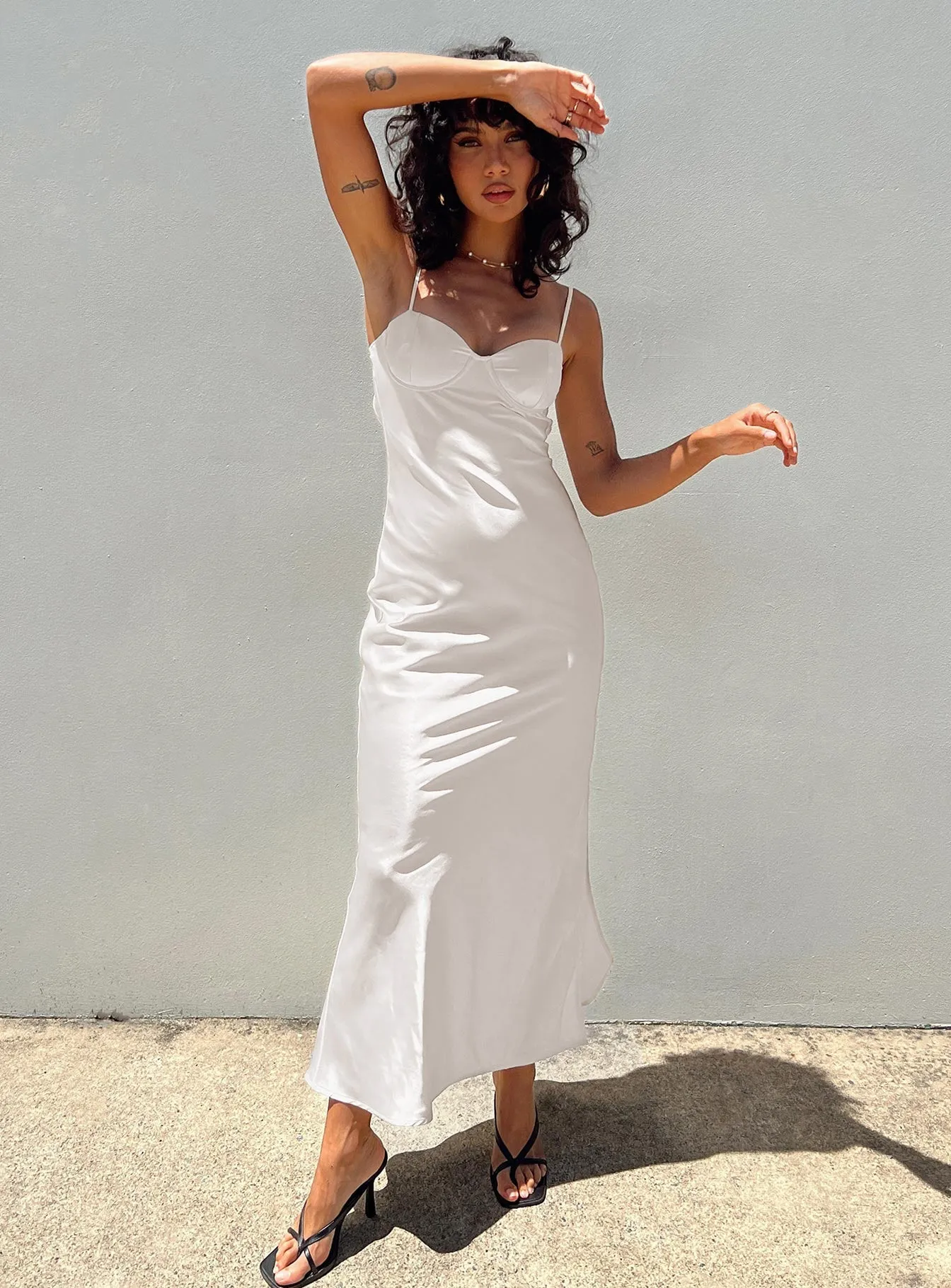 Creewood Maxi Dress Champagne Knot Glow