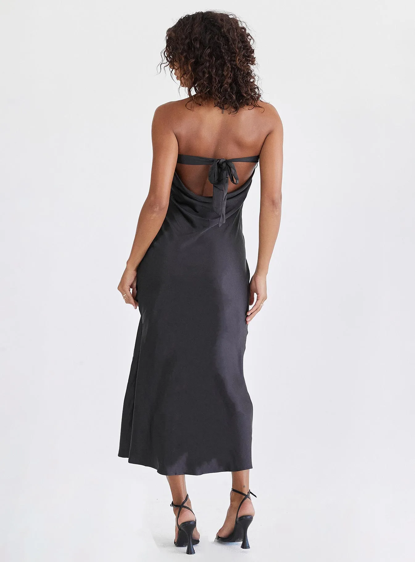 Haley Maxi Dress Black The flattering shape of this dress creates a beautiful silhouette that is perfect for all body types This dress offers both style and practicality ensuring you always look your best