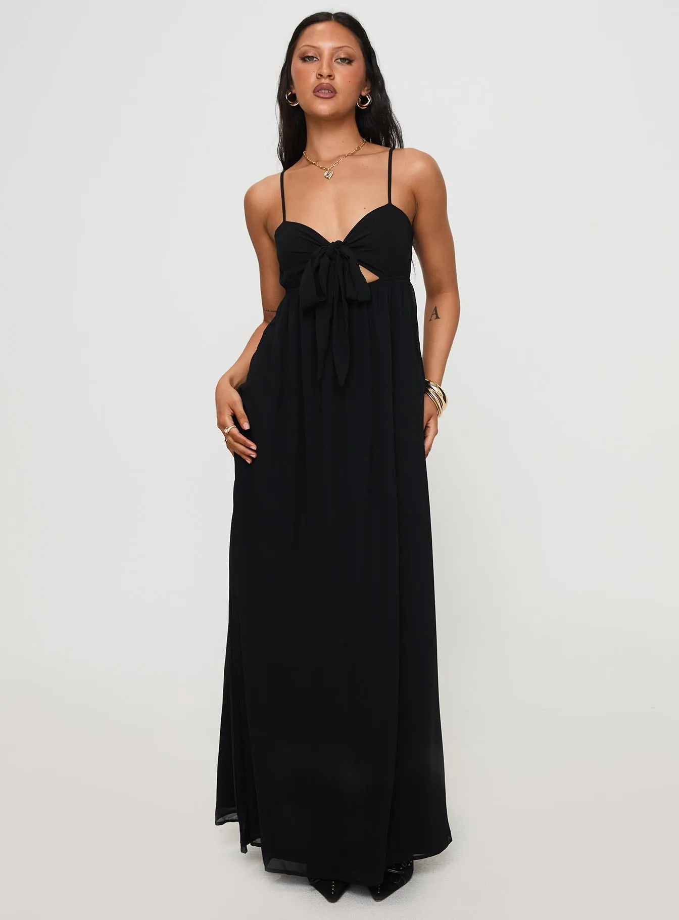 Granno Maxi Dress Black Blue Hour The relaxed fit of this maxi dress offers a casual yet elegant appearance for any occasion