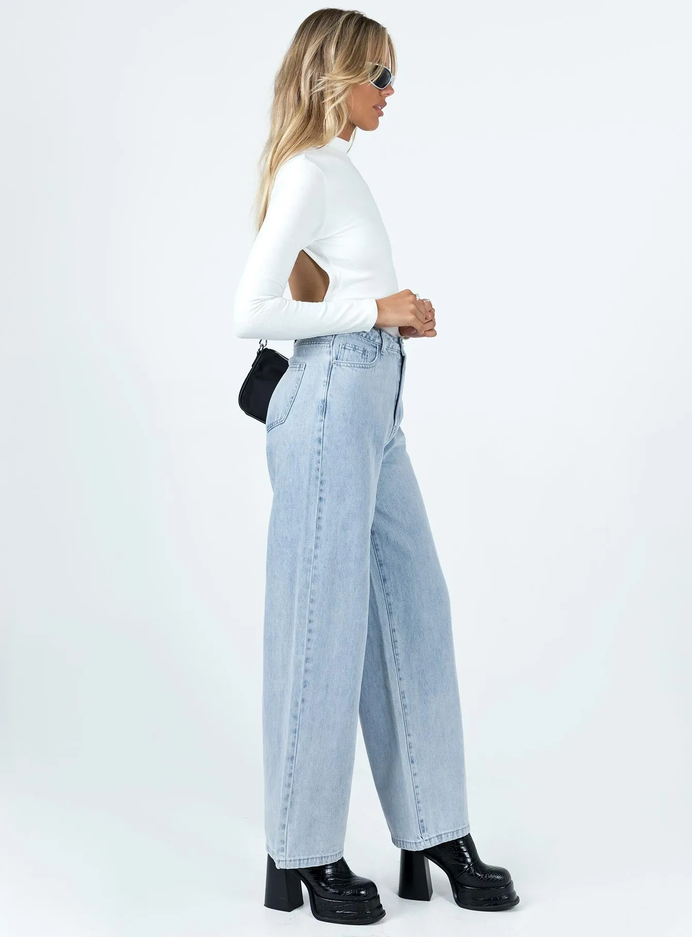 Everyday Layer Subtle Detail Willoby Wide Leg Jean Denim