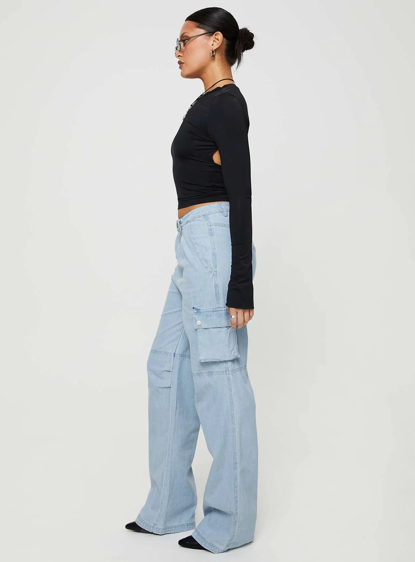 Fade Resistant Wash High Rise Paige Mid Rise Cargo Jean Light Wash