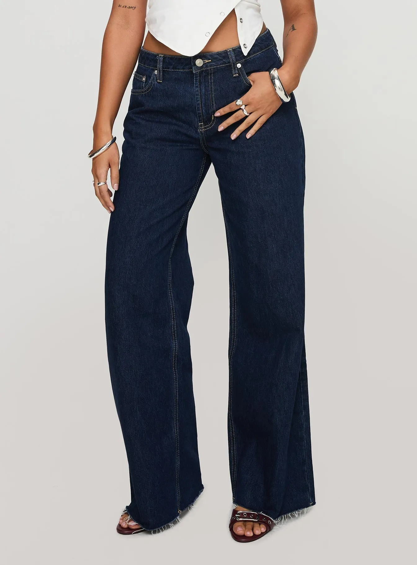 Darla Low Rise Straight Leg Jean Dark Blue Wash Artist Vibe Everyday Office Wear Modern