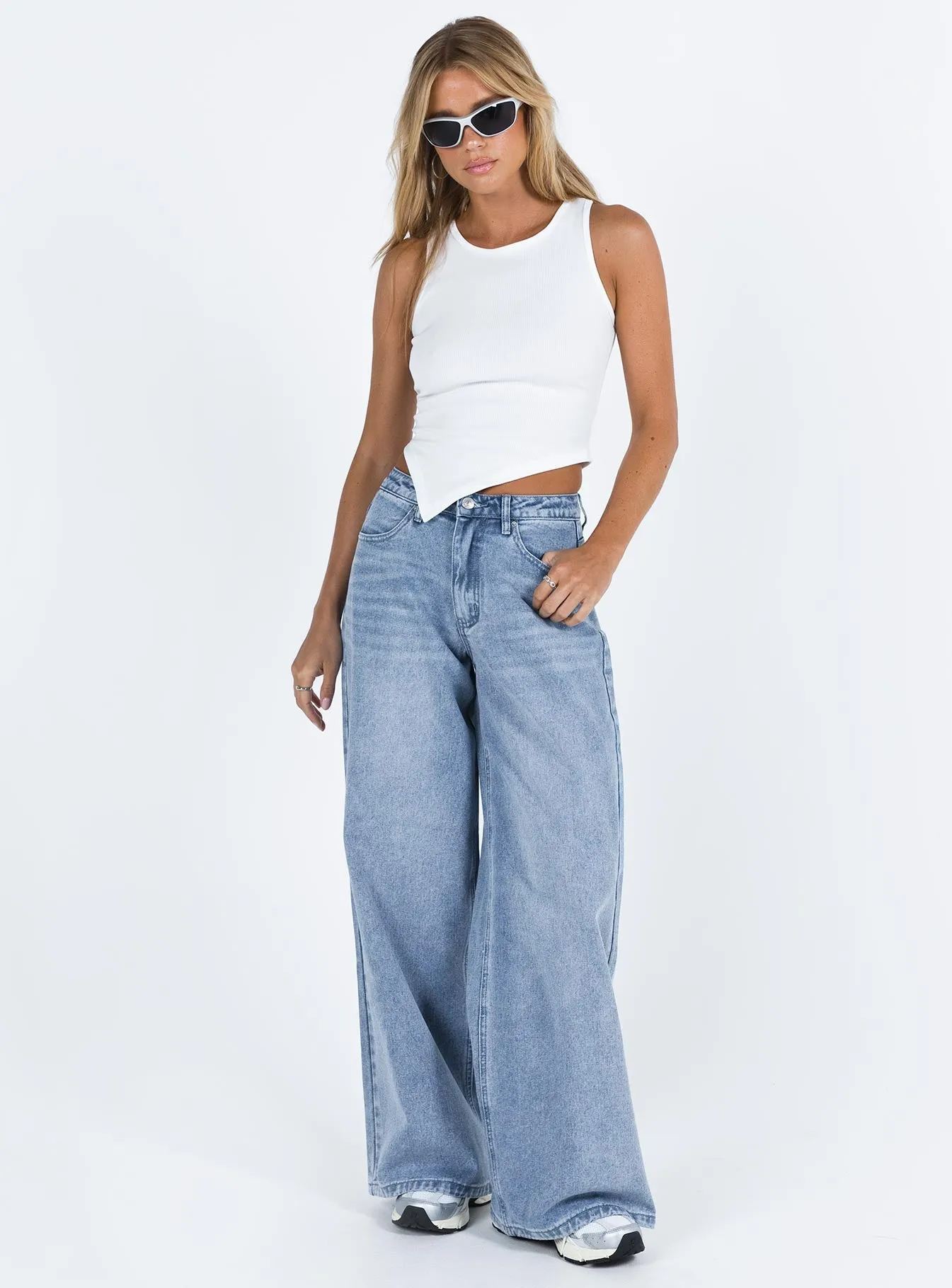 Naylor Mid Rise Wide Leg Jeans Light Blue Wash High Quality Holiday Vibes Winter Warmth