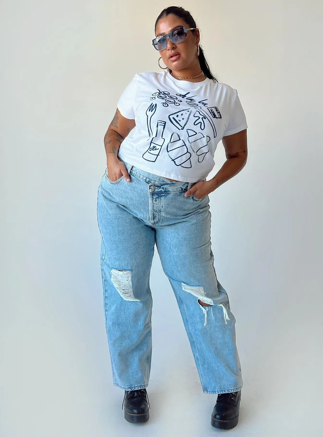 Sustainable Weekend Getaway Smart Casual Holly Asymmetric Mid Rise Straight Leg Jeans Curve