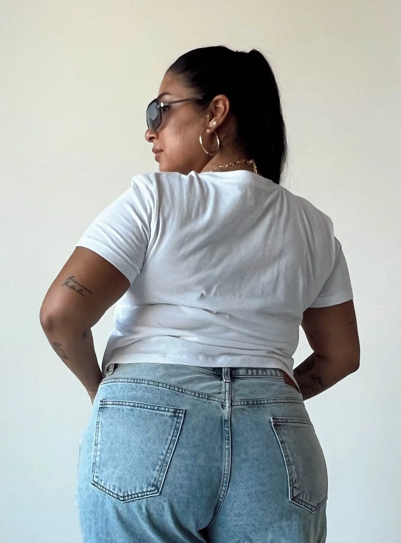 Continental Breakfast Tee White Curve Perfectly Fit