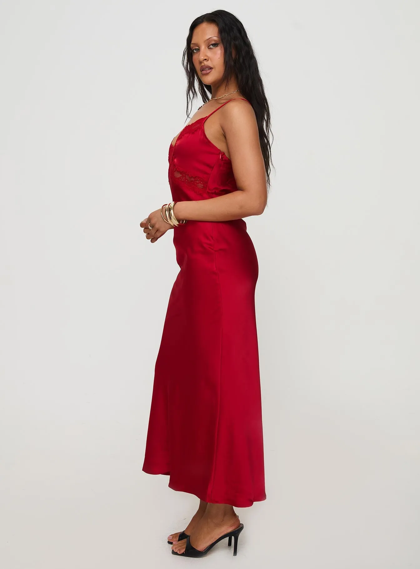 Lamp Glow Designed to complement every body shape this dress enhances your natural silhouette Treasure Bias Cut Maxi Dress Red