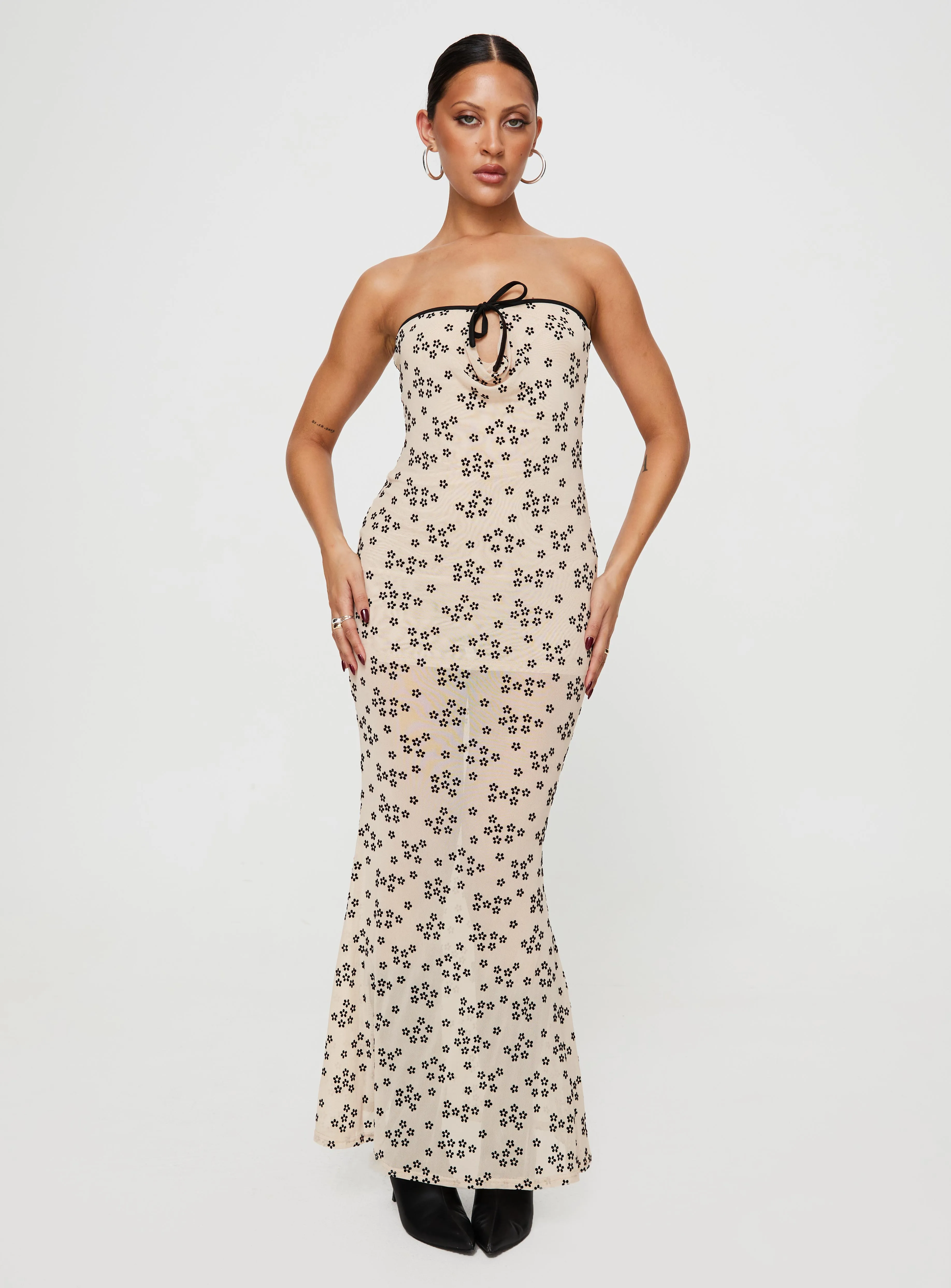 Fire Glow Glass Glow Illuminating Maxi Dress Beige Floral