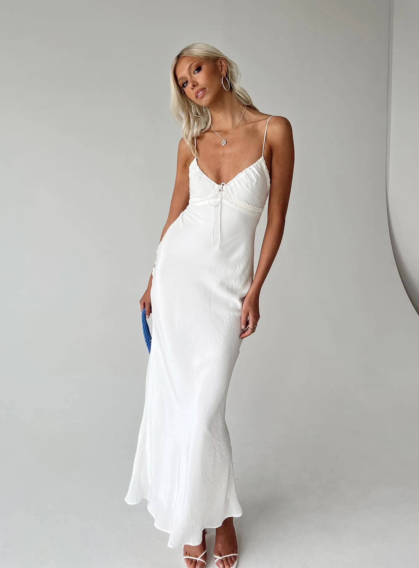 Emily Maxi Dress White Tall The classic cut of this maxi dress ensures a flattering fit for all body types Fresh Air