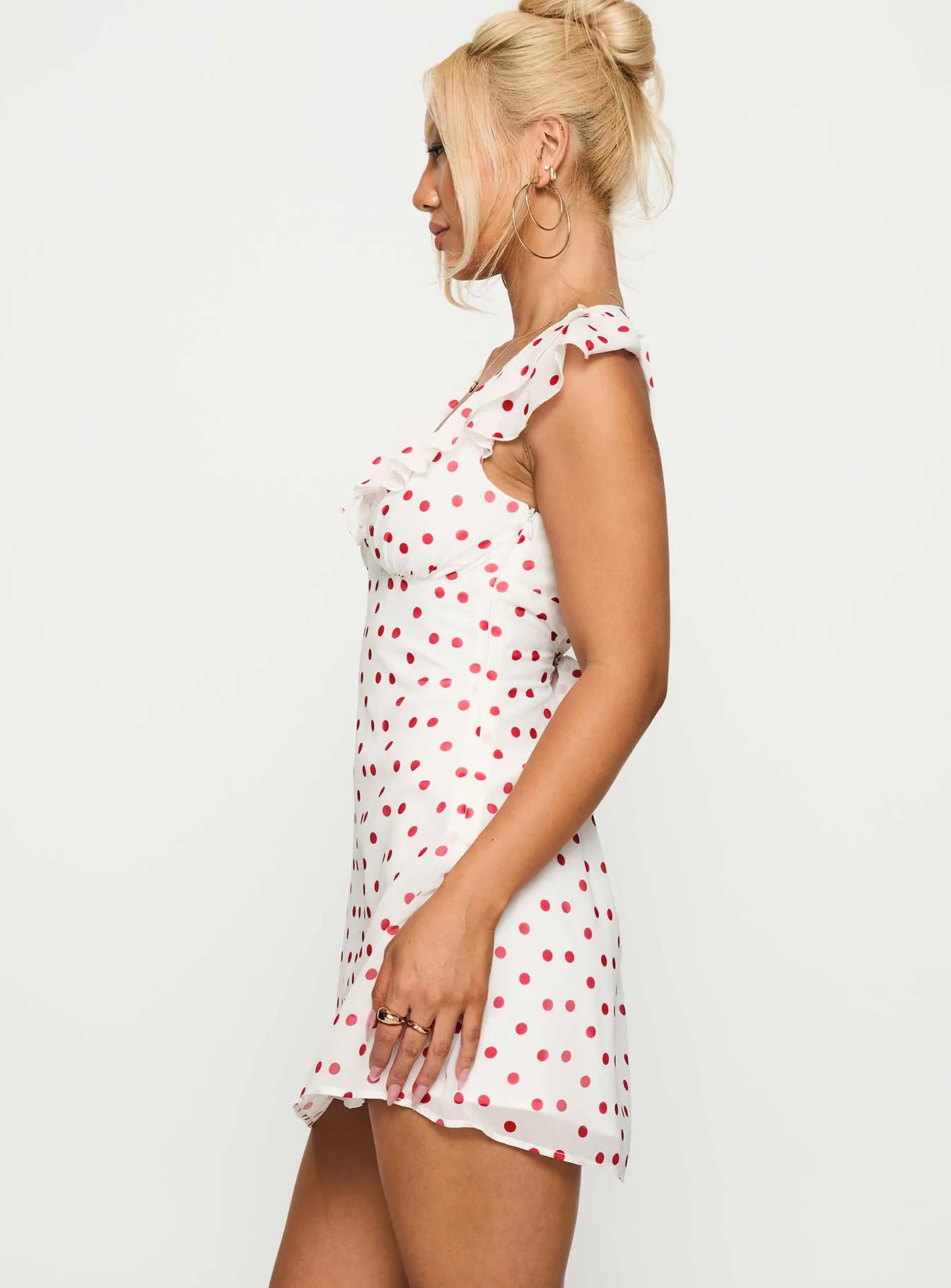 Twist Front Draping Scene Mode I Guess So Mini Dress White / Burgundy