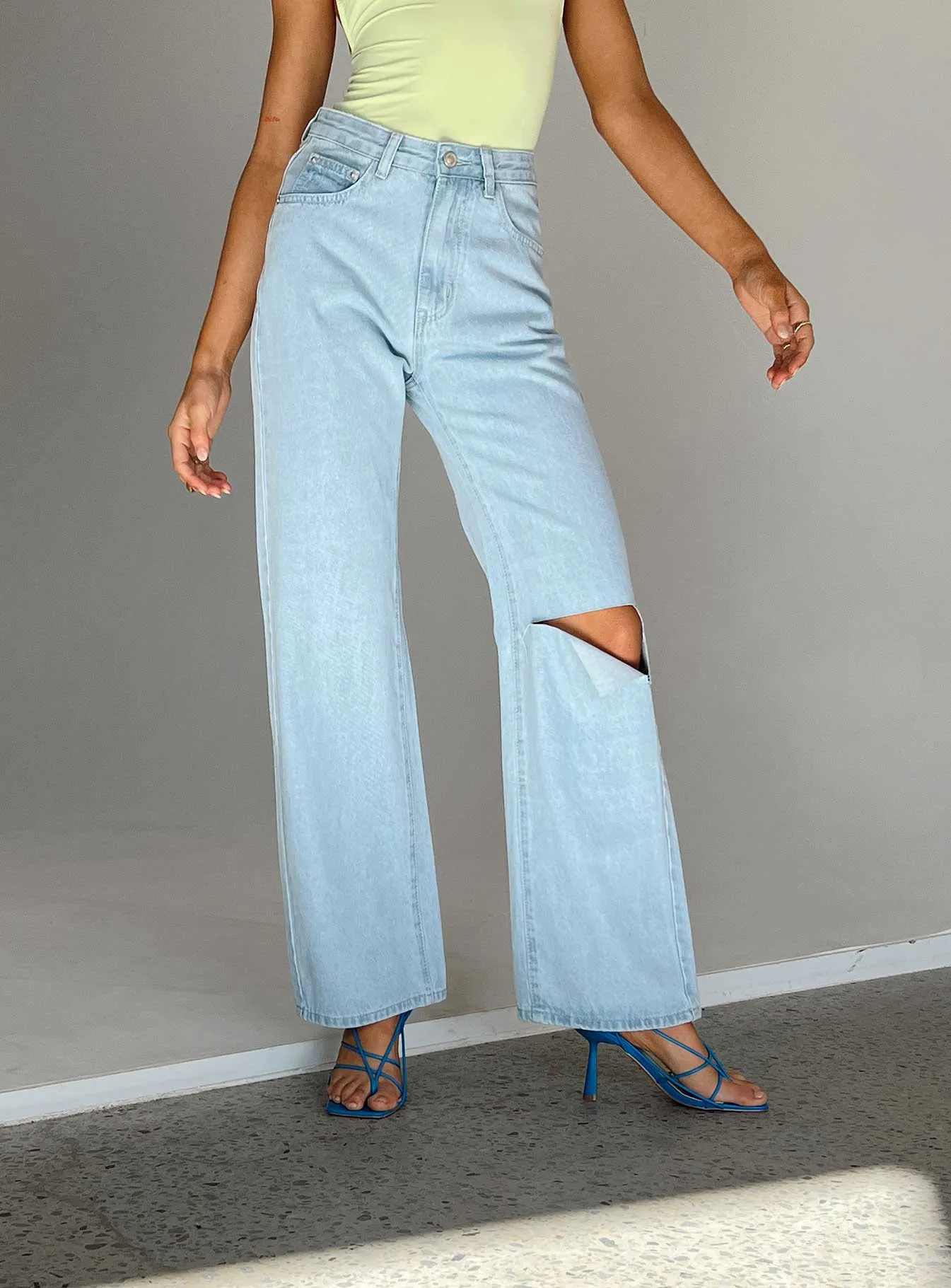 Sevina Wide Leg Denim Jeans Light Wash Casual Luxury Winter Warmth Clean Aesthetic