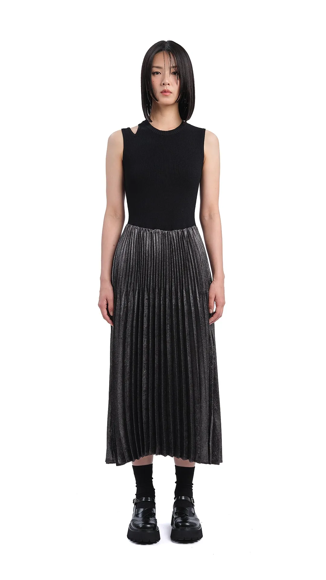 Brave Fit SnagProofMaterial Metallic Dress