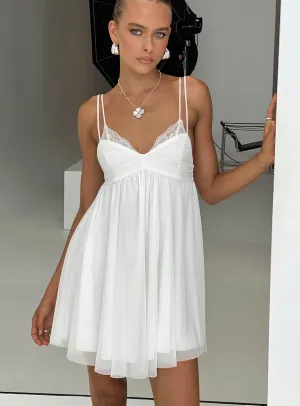 Corella Mini Dress White Casual chic outfit Simple Style Look