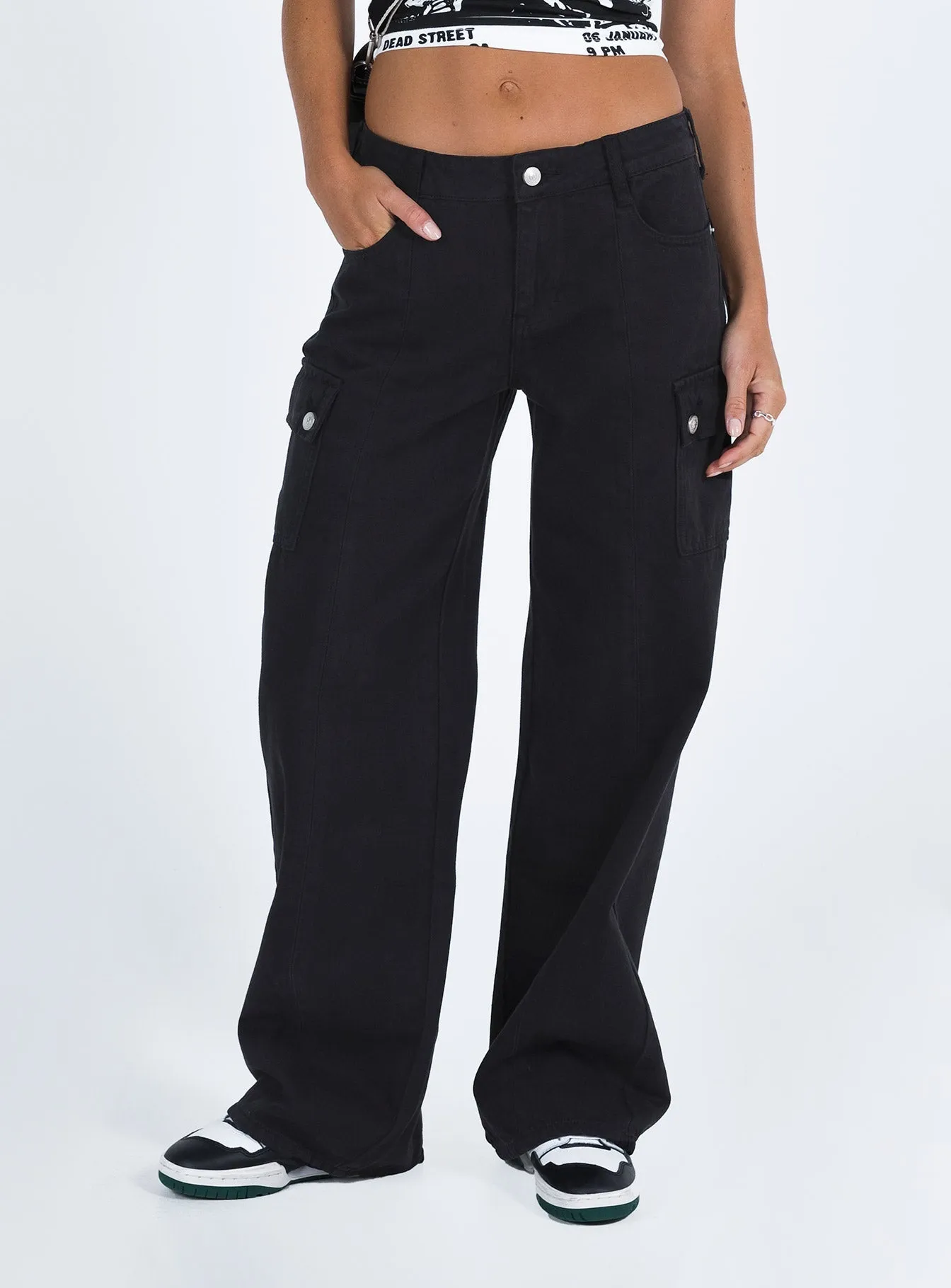 Fashion Routine Kylee Cargo Jeans Black