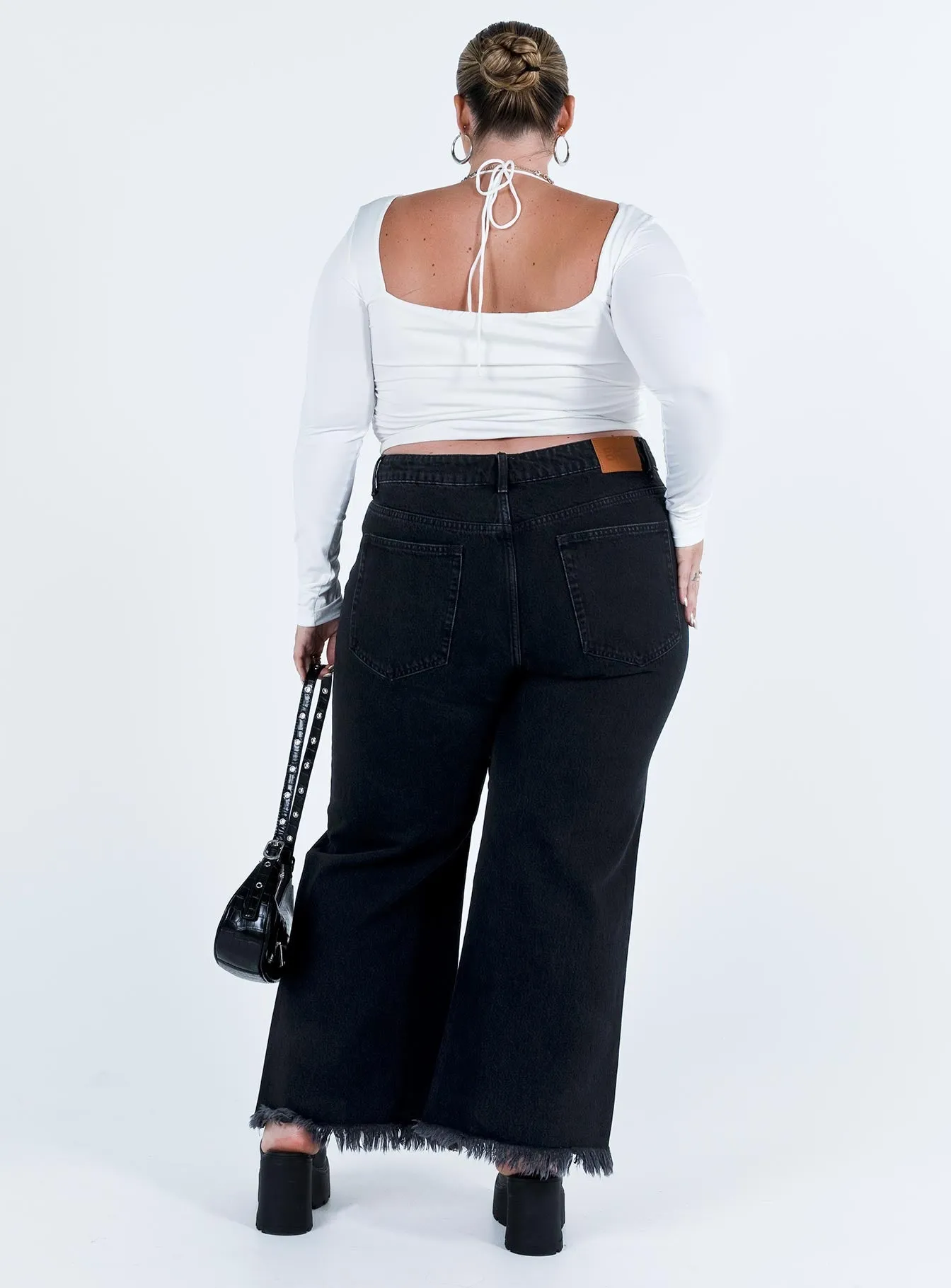 Carey Denim Jeans Black Curve Cool Essentials Sunny Vibes Weekend Style Traveler Gear