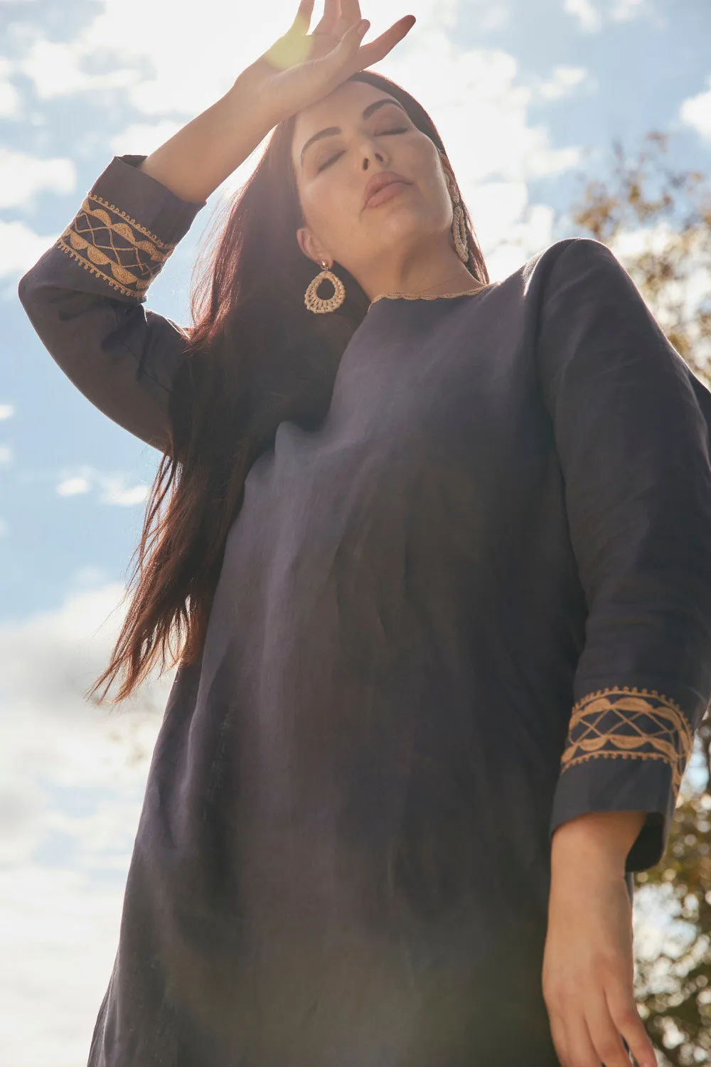 Boatneck Linen Shift Dress in Slate Ocean Fit