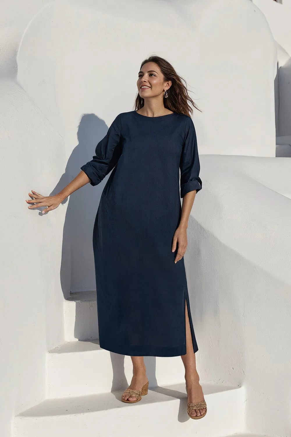Jarla Linen Midi Dress in Navy Soft Texture Stylish work-to-weekend outfit