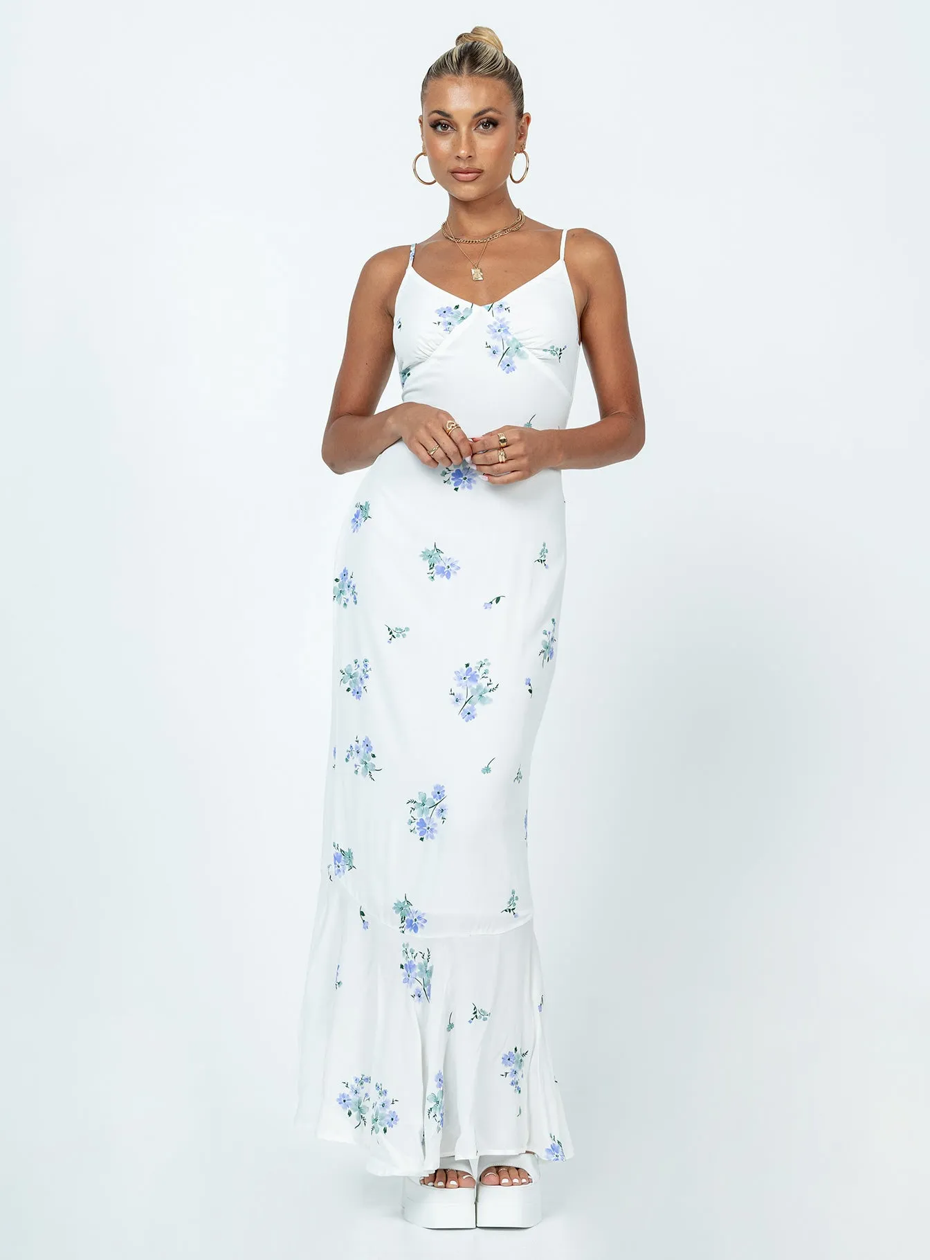Sing Along Maxi Dress White / Blue Perfect for casual outings or formal events this dress can be styled to suit any occasion Classic sleeveless floor dress