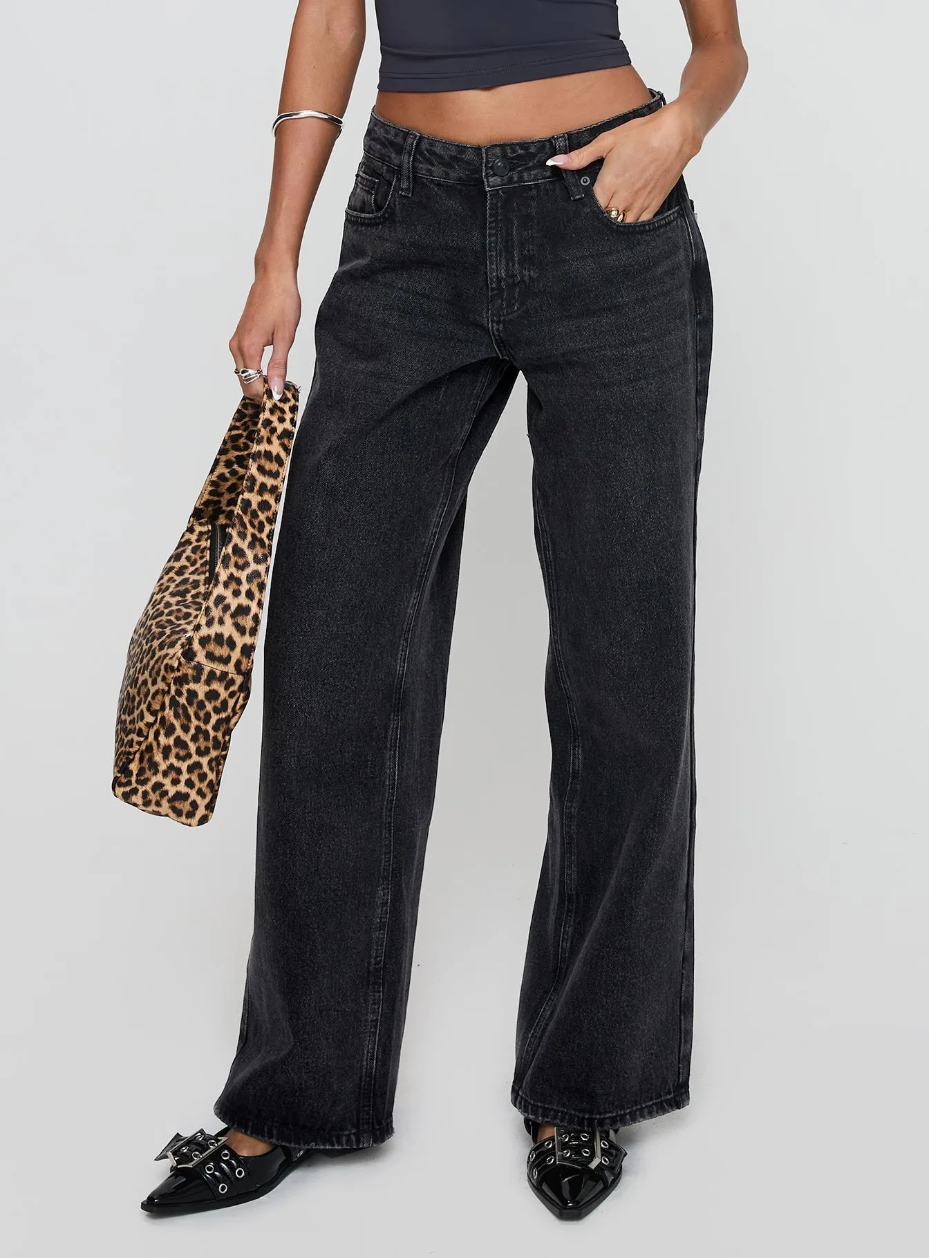 Serenitia Mid Rise Relaxed Jeans Washed Black Affordable Unisex Wear Festival Outfit Date Night Professional Wear