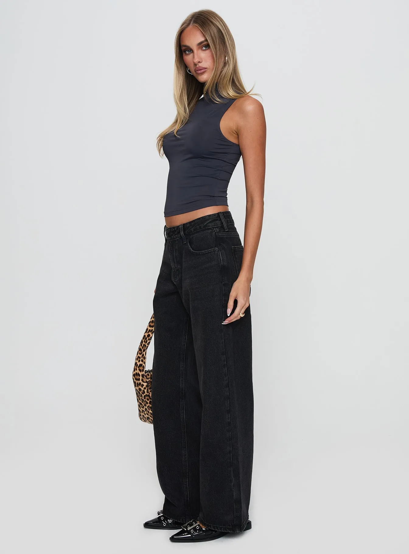 Serenitia Mid Rise Relaxed Jeans Washed Black Reliable Outfit