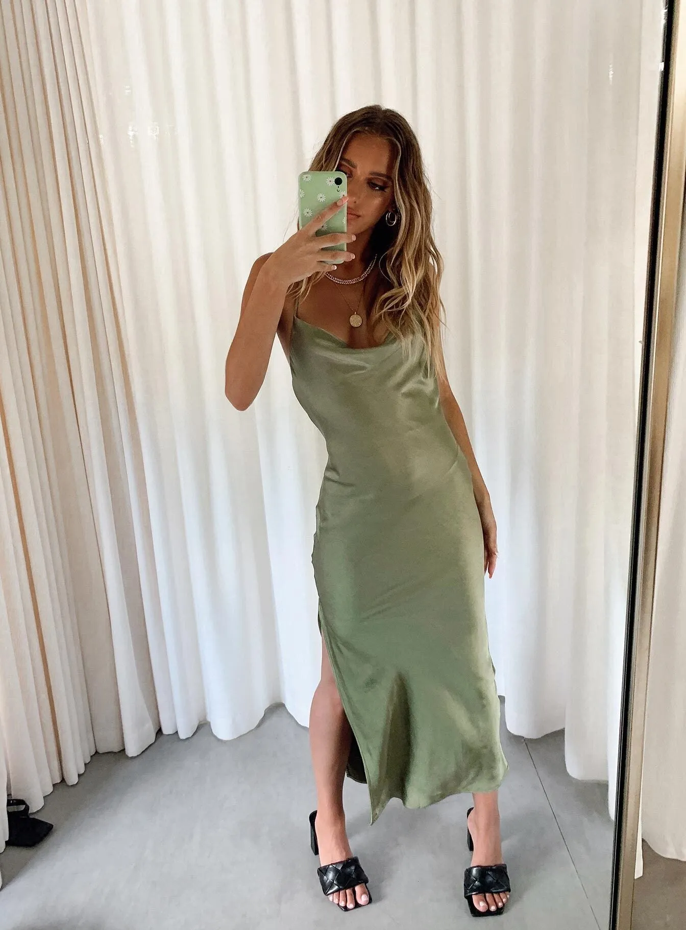 Alissa Midi Dress Green Crepe Glow This dress is designed to keep you comfortable while maintaining a stylish and polished appearance