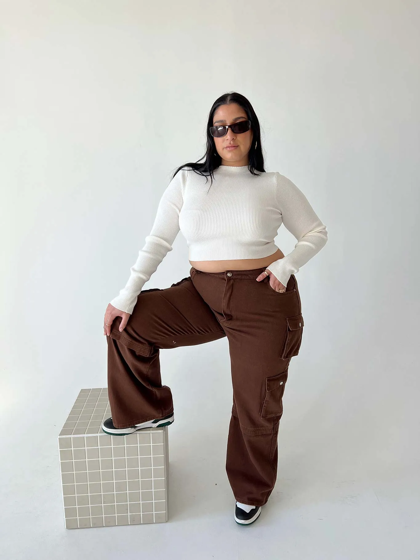 Darla Cargo Denim Jeans Brown Curve Universal Basic