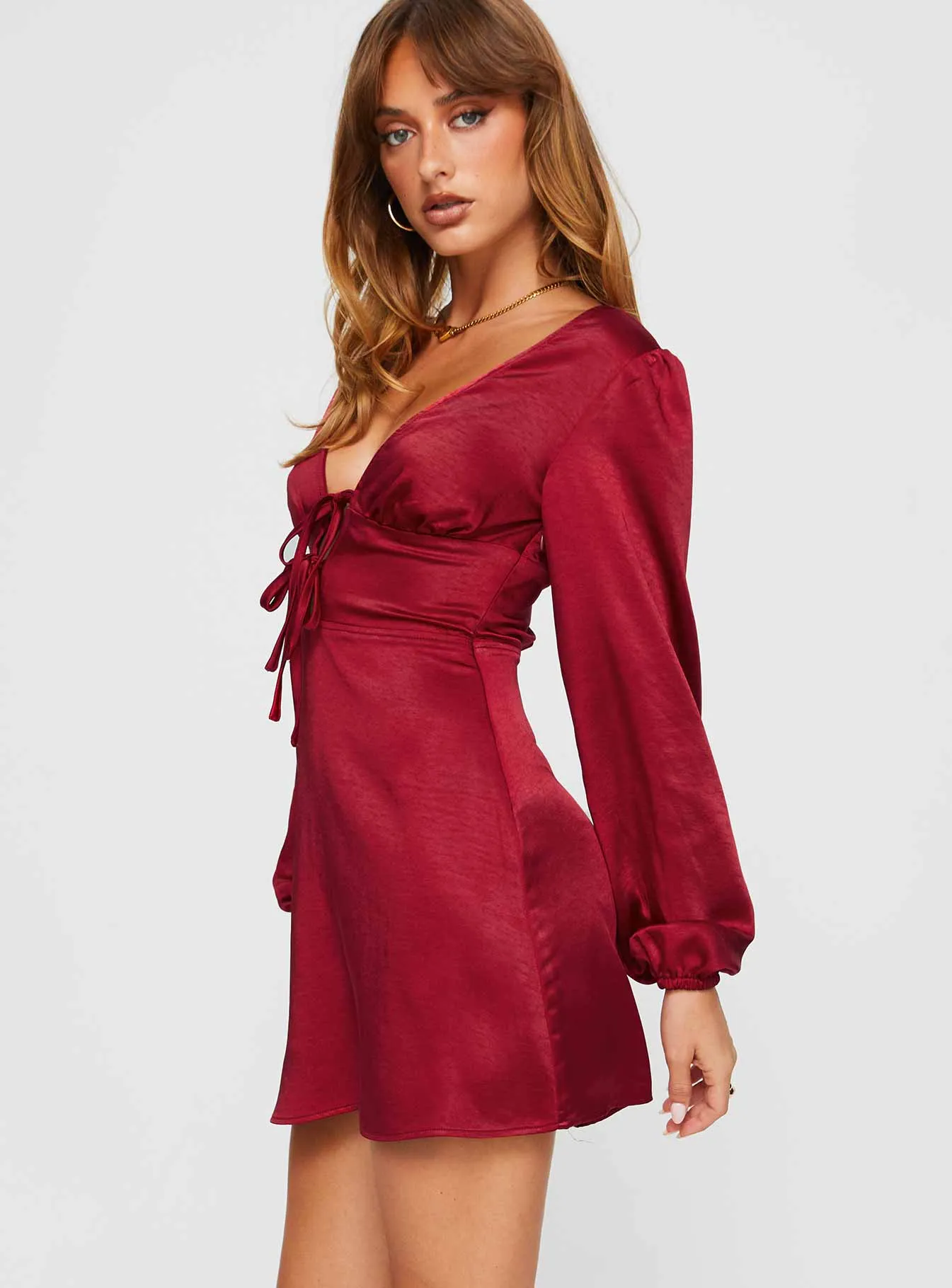 Lakala Long Sleeved Mini Dress Red Pose Queen