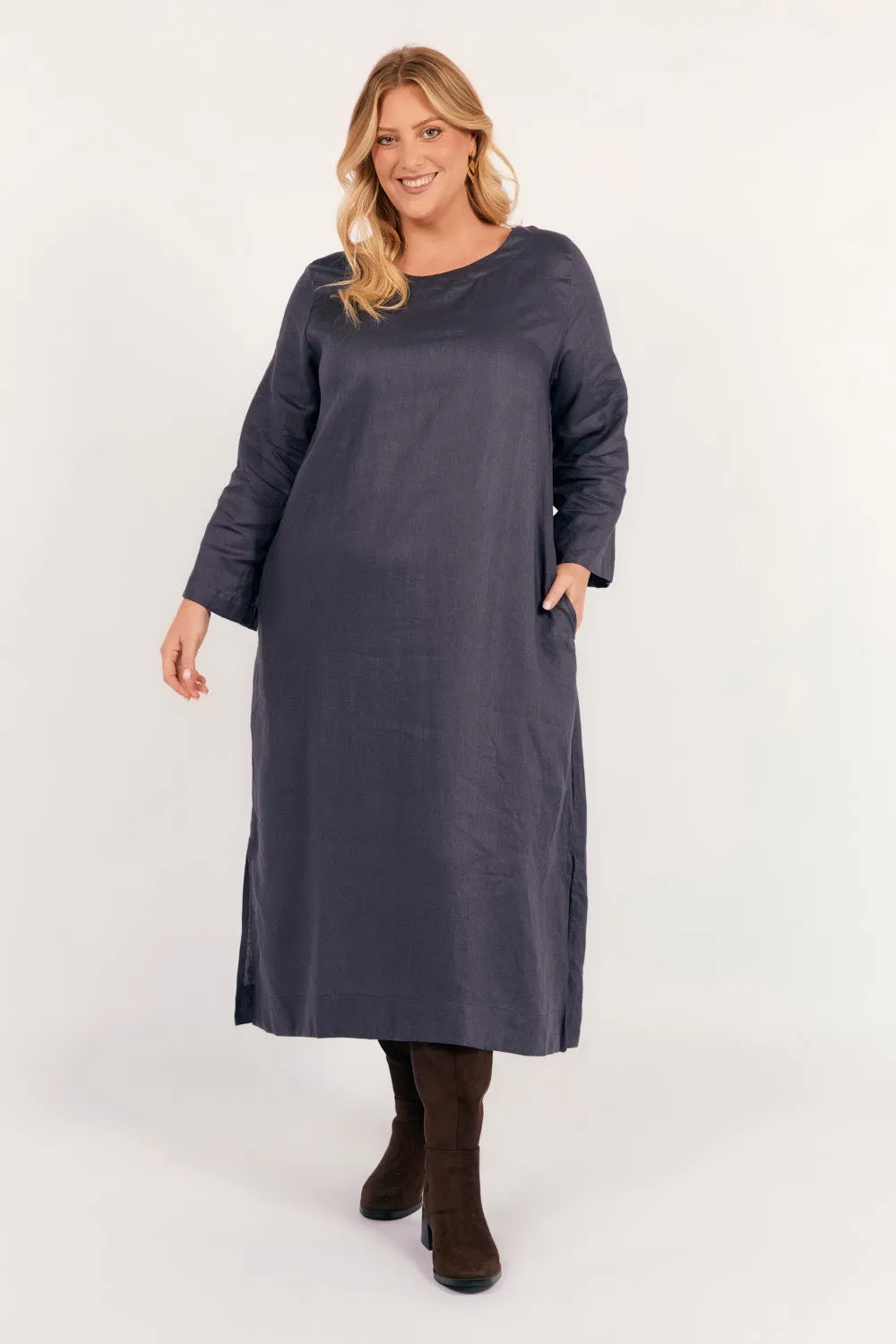 Day-to-night midi gown Soft Grace Jarla Linen Midi Dress in Charcoal