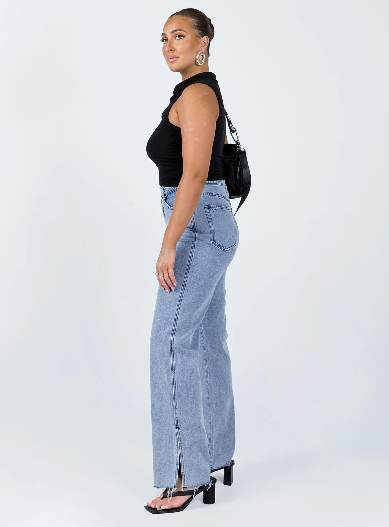 Daywear Fit Dean Wide Leg Jean Mid Wash Denim