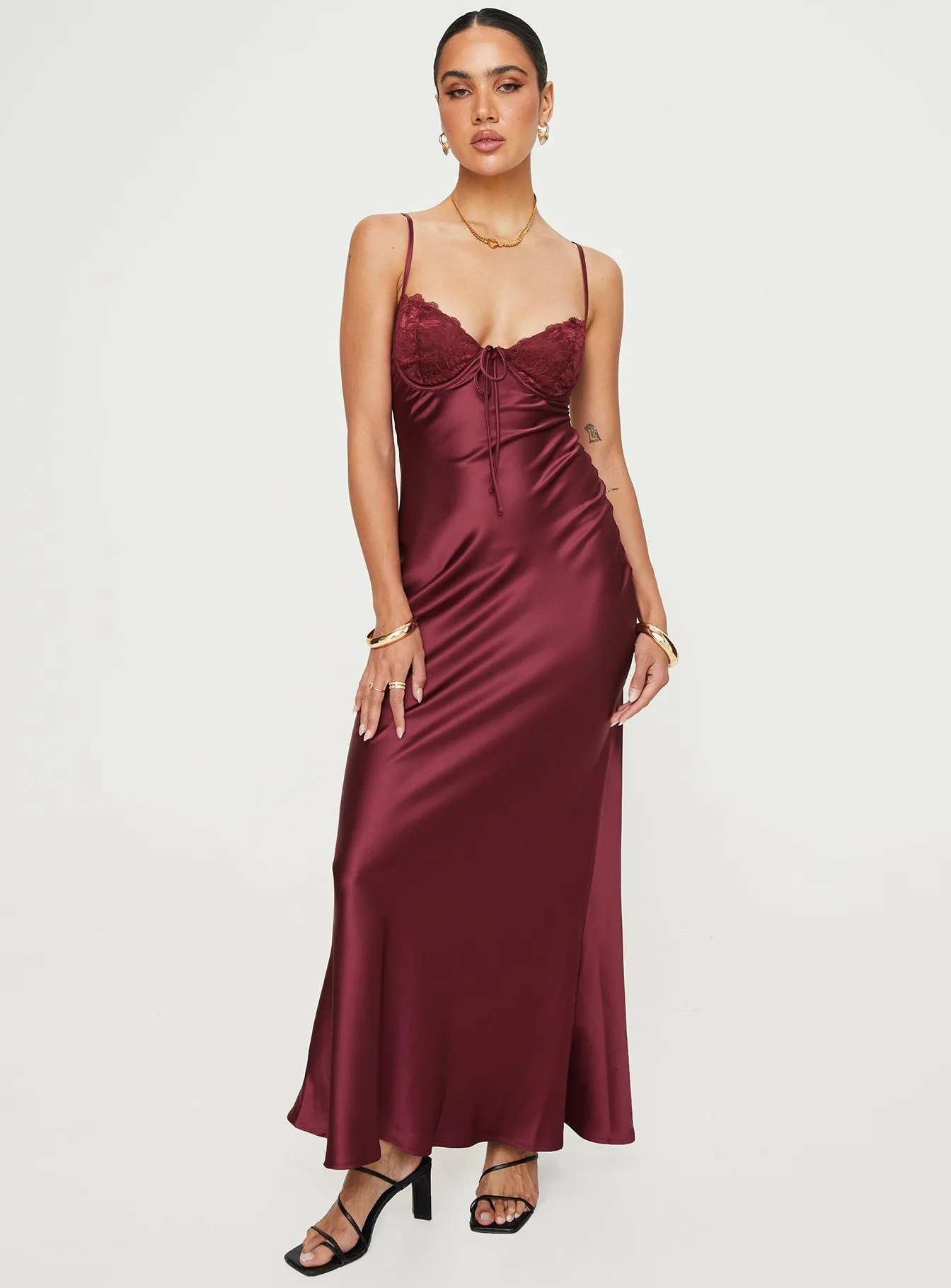 Simple yet chic long dress Heat Air Fadyen Bias Cut Maxi Dress Burgundy