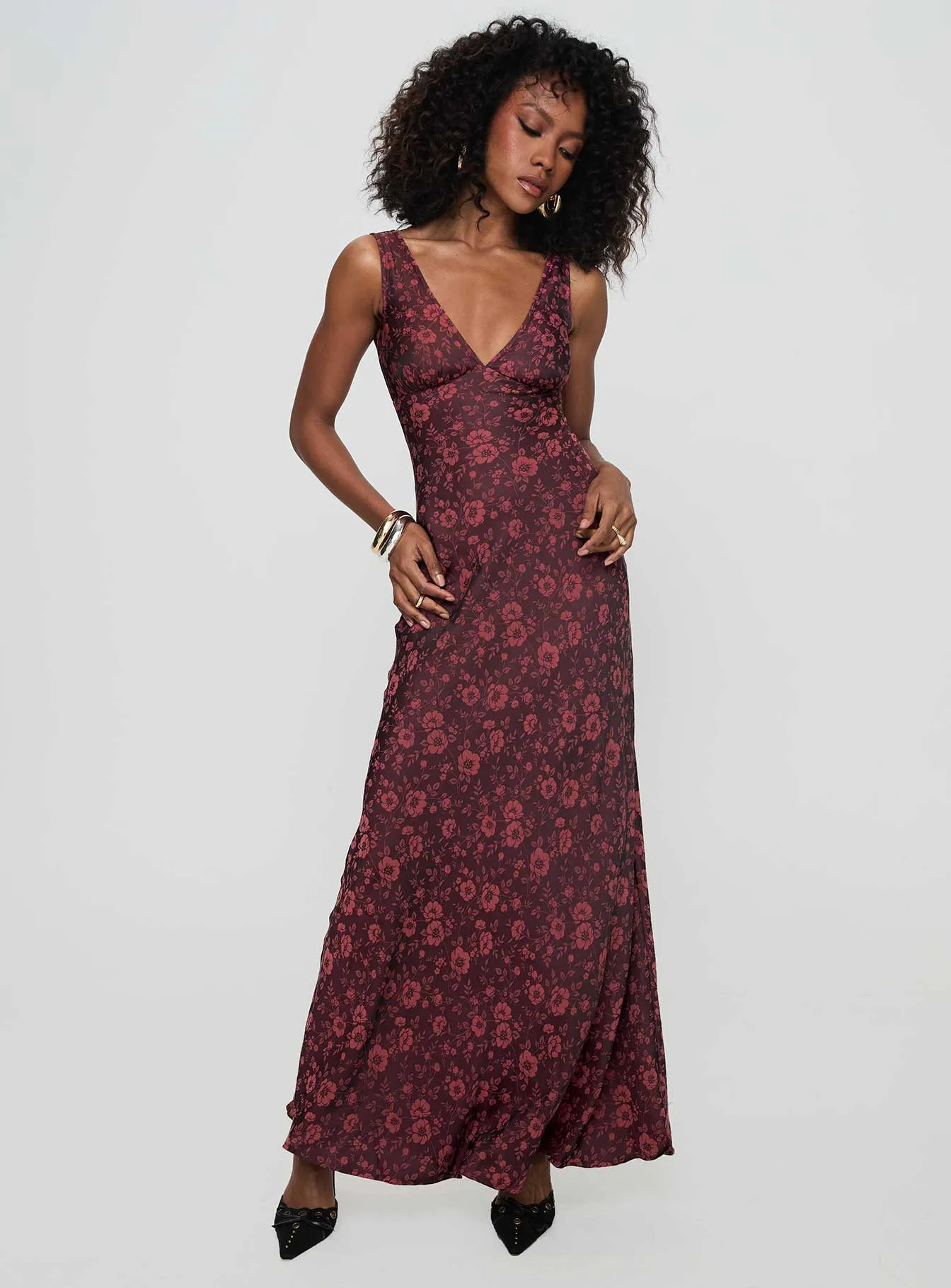 Nell Jacquard Maxi Dress Burgundy Cool Air Mountain Day