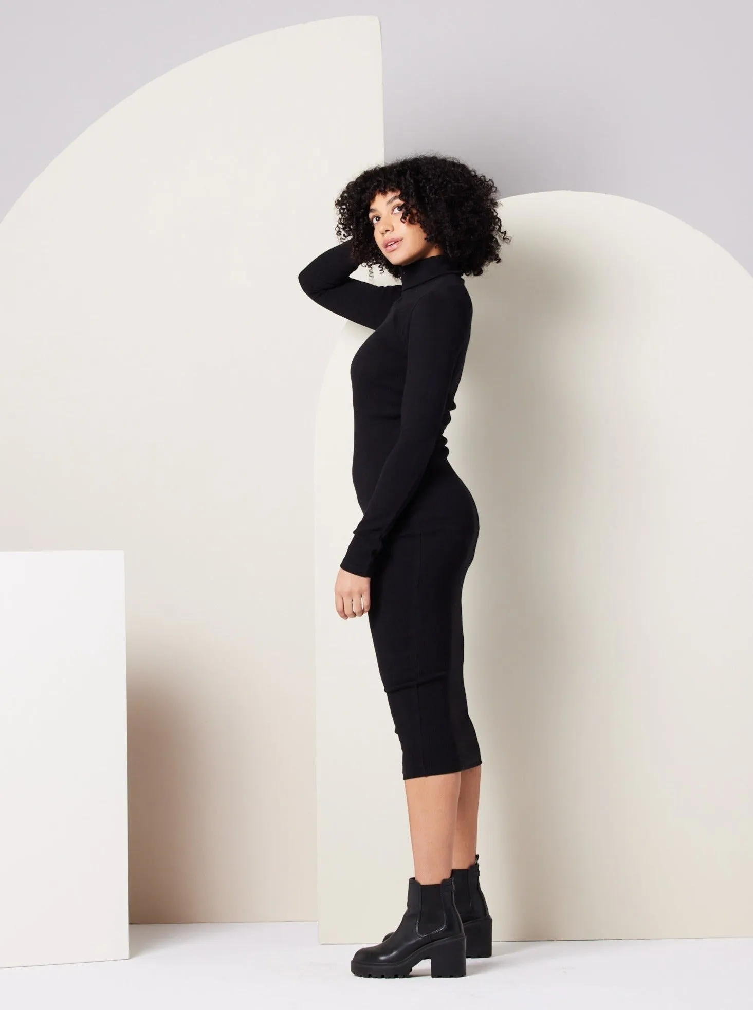 Free Shape Faye Dress - Black