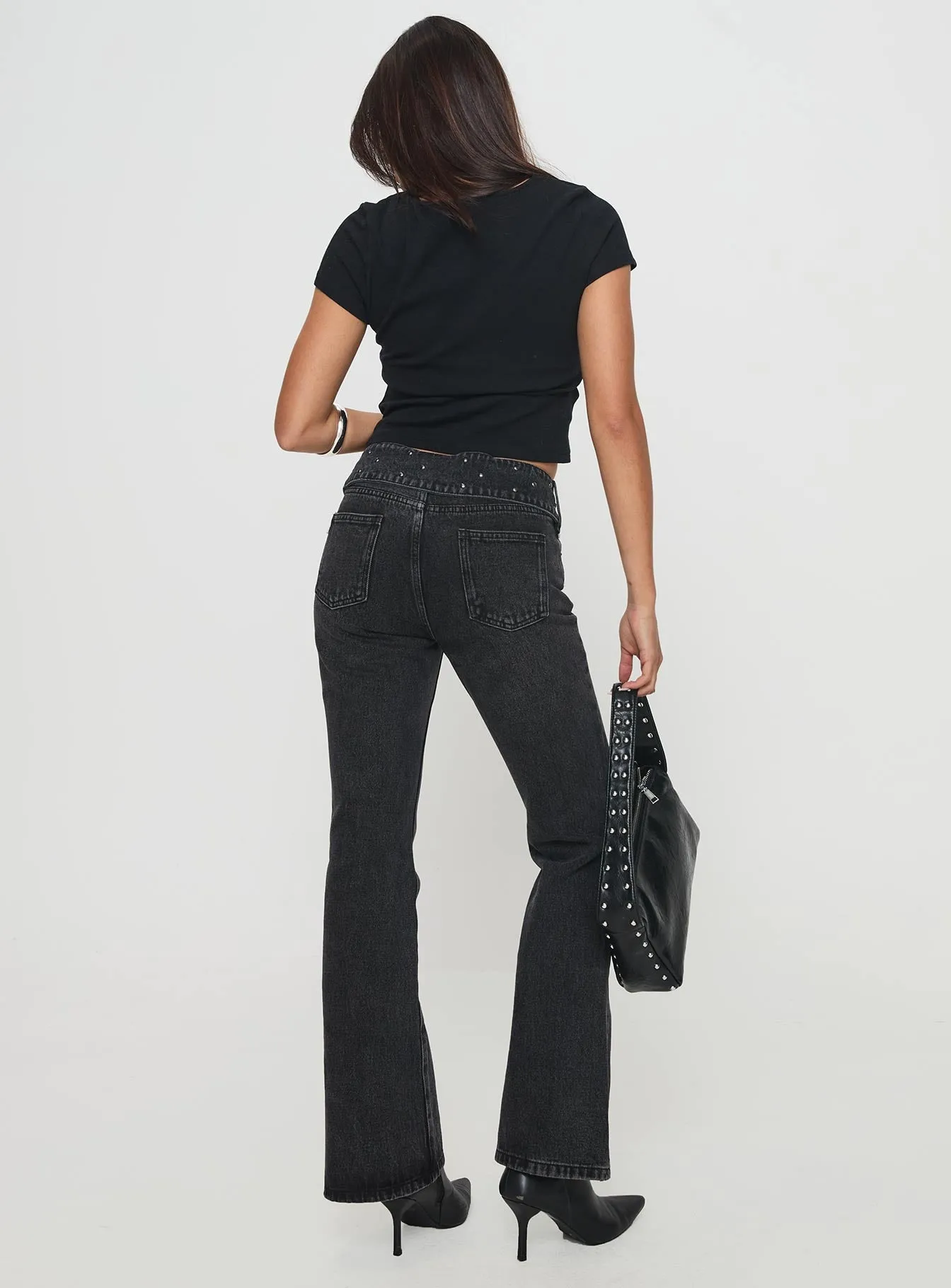 Stretch Minimalist Outfit Mix Peralto Flared Jeans Washed Black