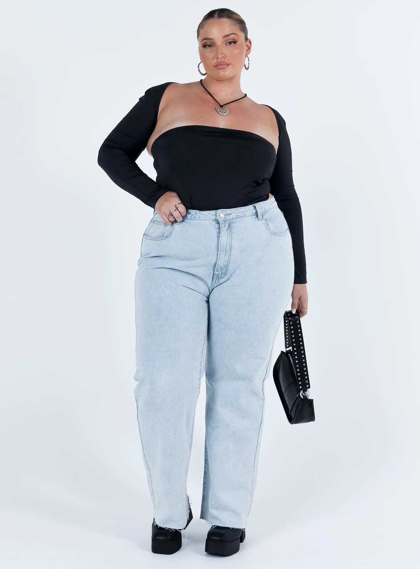 Queenstown Straight Leg Jeans Light Wash Denim Curve Neutral Base Low Impact Dye