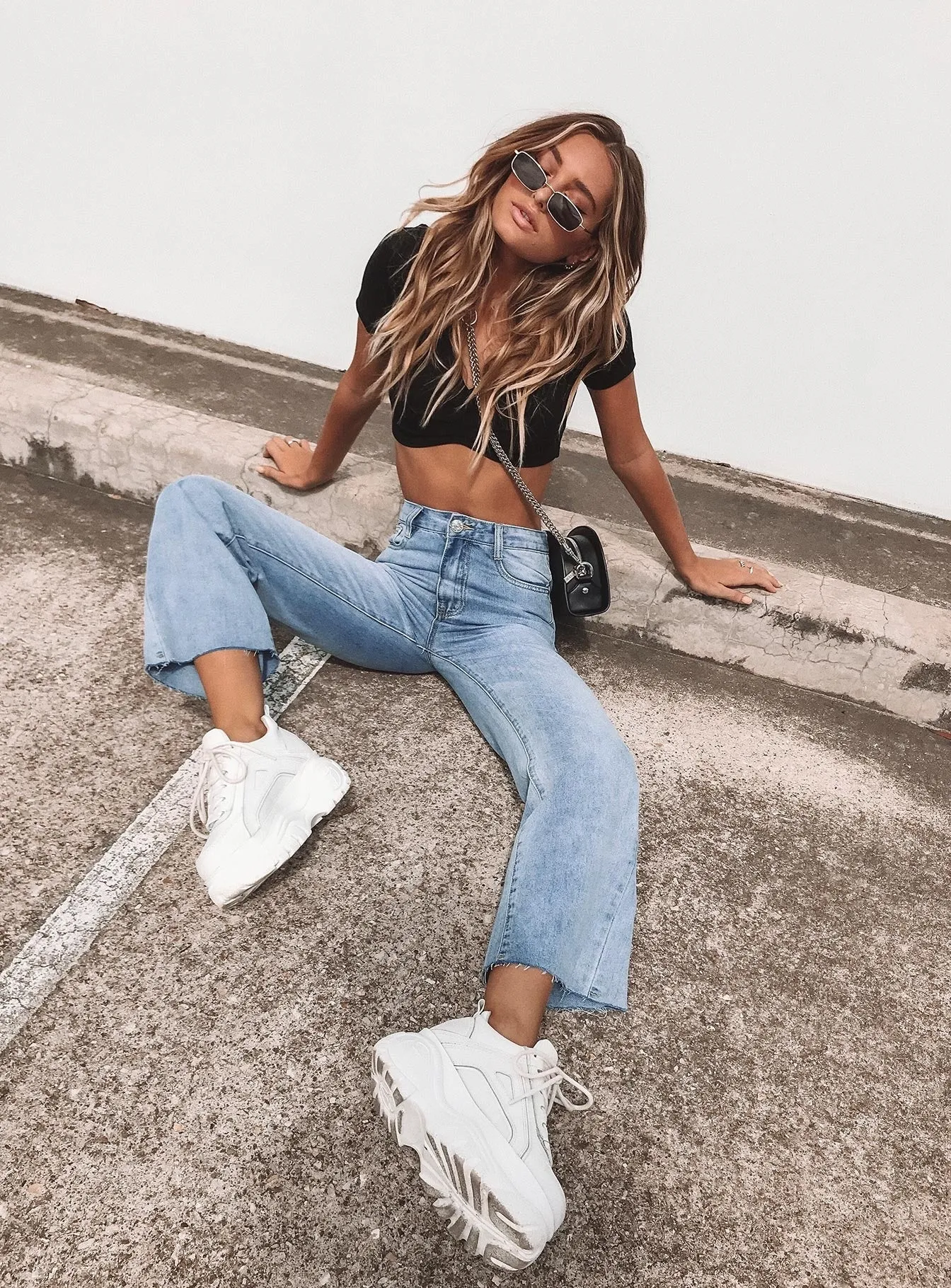 Minimalist Styling Cece Hammer High Rise Wide Leg Jeans Vintage Blue Denim