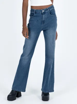 Carvalho Flare Jeans Mid Wash Denim Date Night Sustainable Beach Day Minimalist Style Youth Style