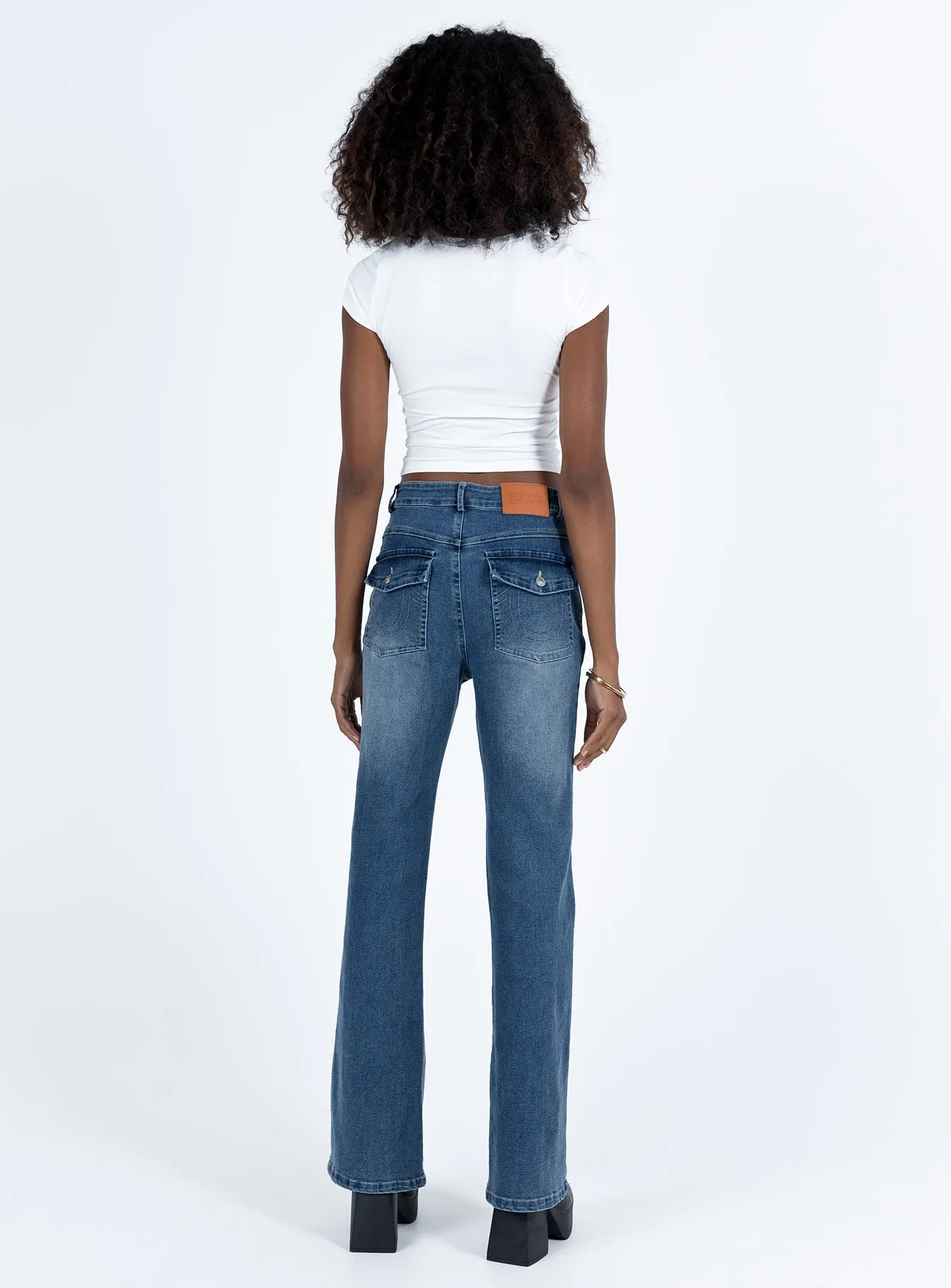 Carvalho Flare Jeans Mid Wash Denim Minimalist Style Holiday Vibes Weekend Warrior
