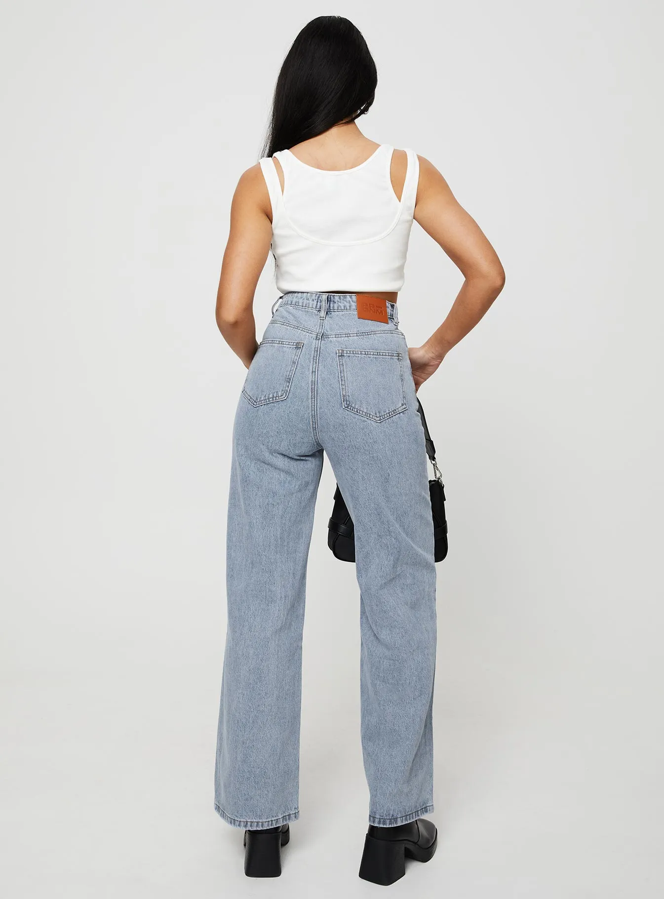 Nicolo High Rise Straight Leg Jeans Light Blue Wash Streetwear Fan Family Style