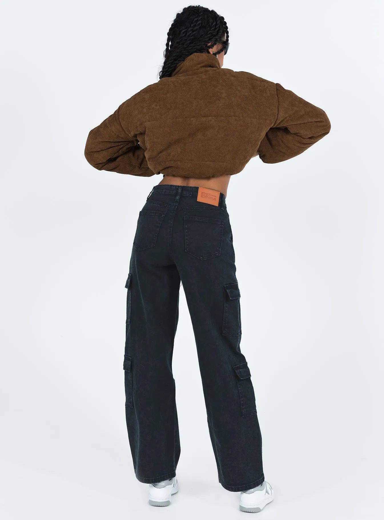 Multi Season Piece Timeless Design Nosita Cargo Jeans Black