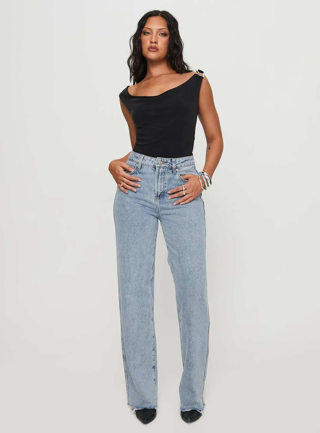 Karlina High Rise Straight Leg Jean Light Wash Standard Piece Versatile Outfit