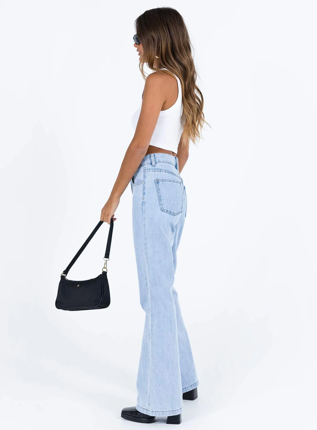 Weekend Ready Classic Cut Zelkova Flared Jeans Mid Wash Denim