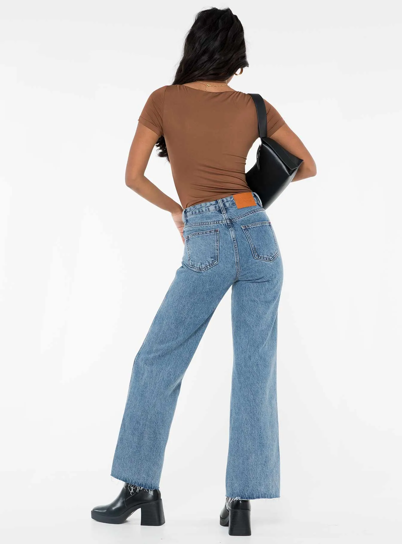 Arlington High Rise Straight Leg Jeans Mid Wash Multi Season Piece Outdoor Fashion