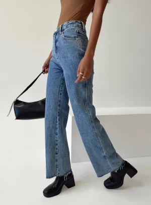 Arlington High Rise Straight Leg Jeans Mid Wash Simple Match