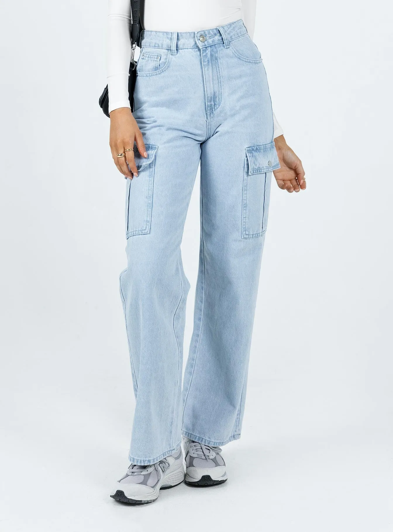 Pimaga Wide Leg Cargo Jeans Light Wash Denim Brunch Outfit Night Out