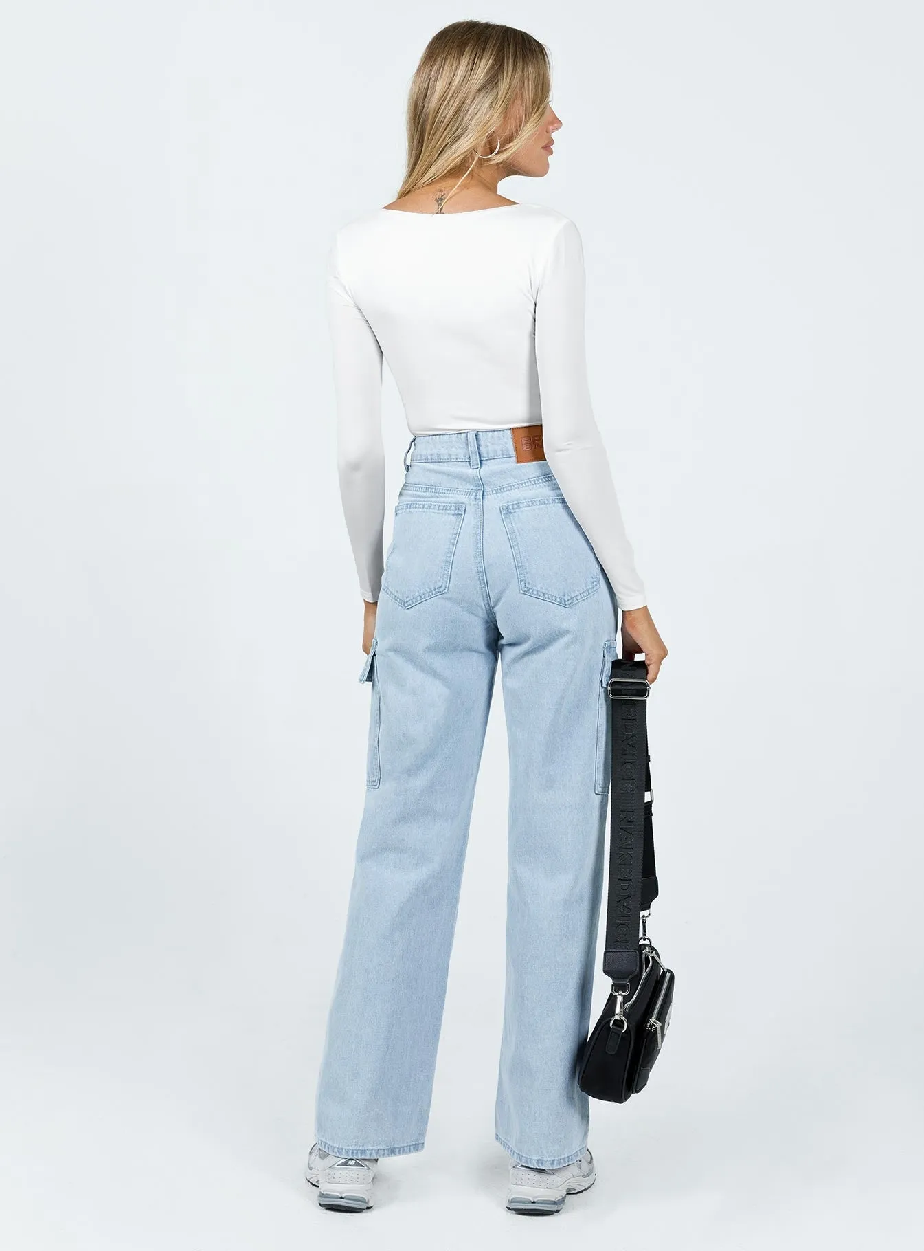 Unisex Wear Artist Vibe Pimaga Wide Leg Cargo Jeans Light Wash Denim