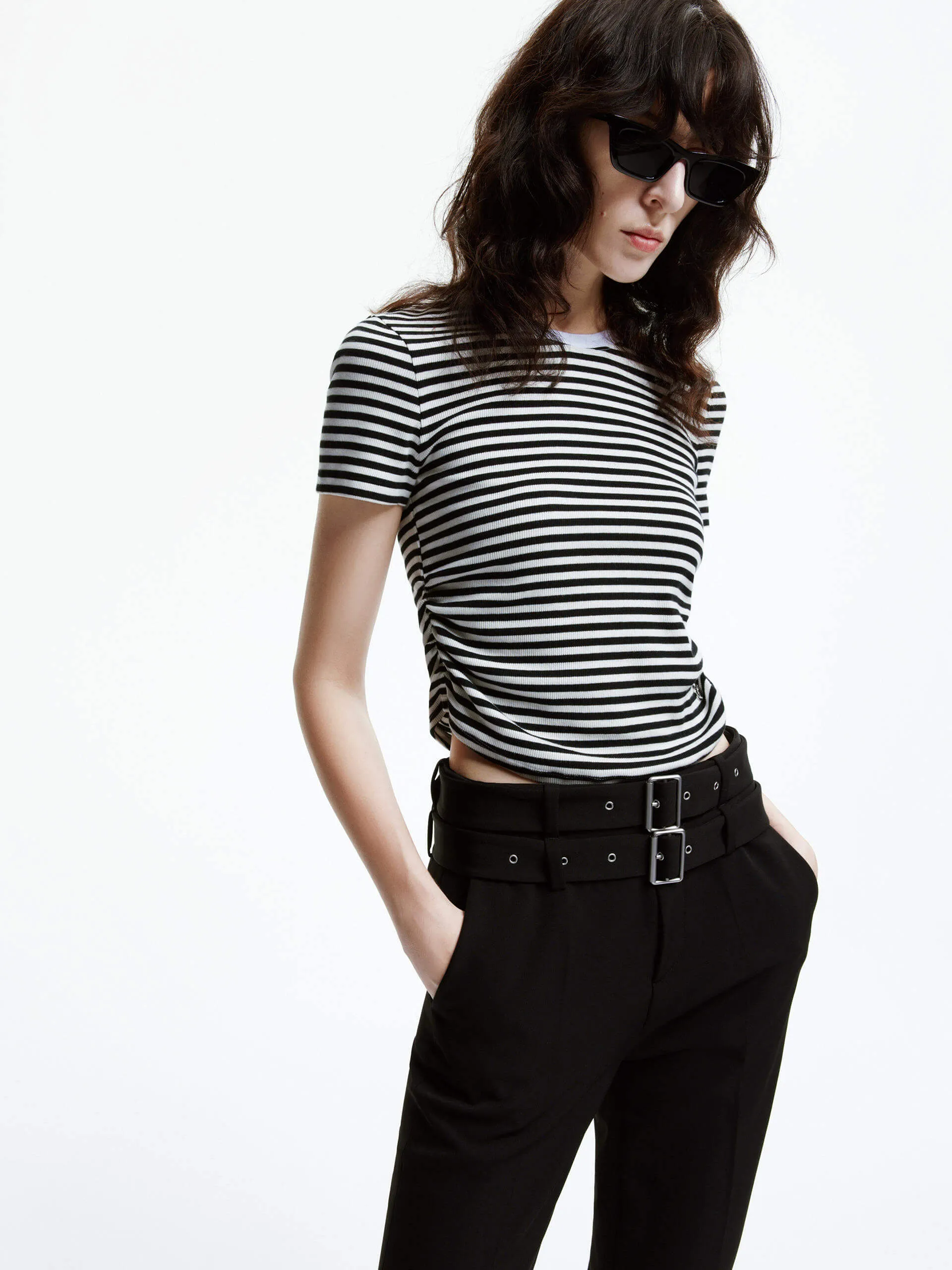 Side Pleated Cropped T-shirt Casual Essential