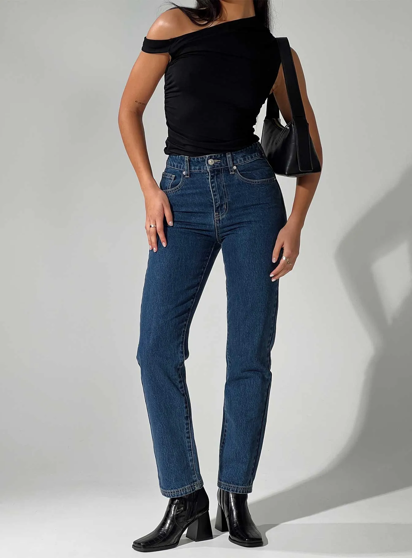 Gyoke Jeans Dark Wash Denim Breathable Lining Multi Purpose Pockets