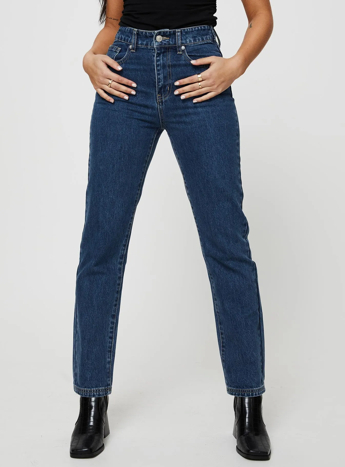 Relaxed Basics Gyoke Jeans Dark Wash Denim