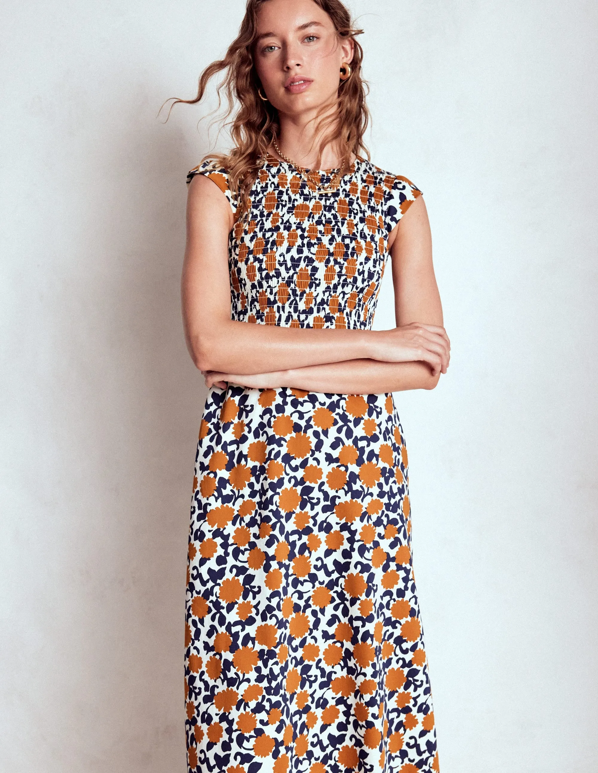 Day-to-Night Look Carolina Smocked Midi Dress-Cognanc, Floweret Vine