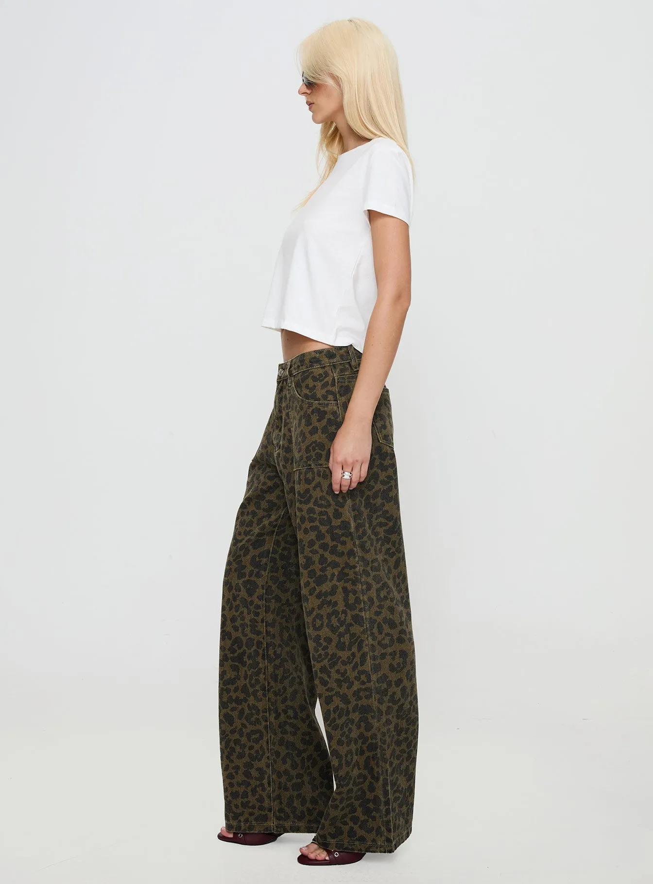 Casual Morning Stroll Always Fits Briony Low Rise Wide Leg Jean Leopard