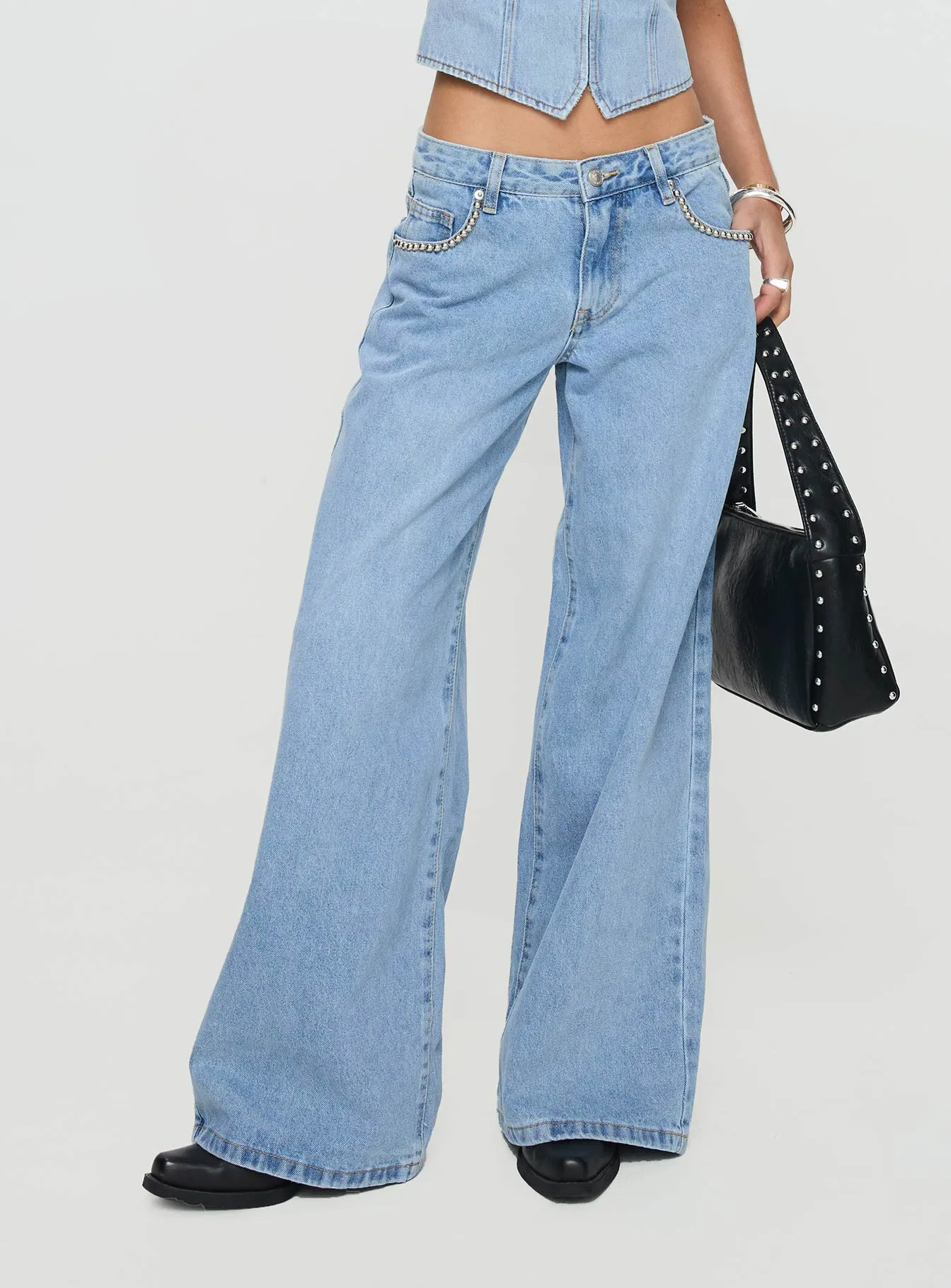 Advanced Stretch Recovery Light Outfit Pearlisle Low Rise Baggy Jeans Light Wash
